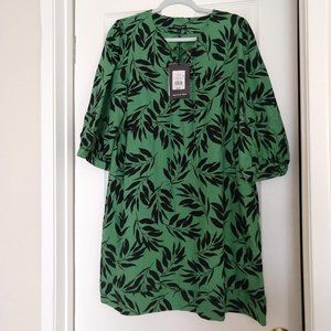 NWT Women's 3/4 Sleeve Linen Lace-Up Shift Dress - Green Palm - Small